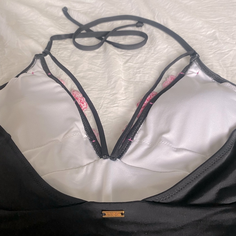 GentlyUsed - Picture 2 of 4
